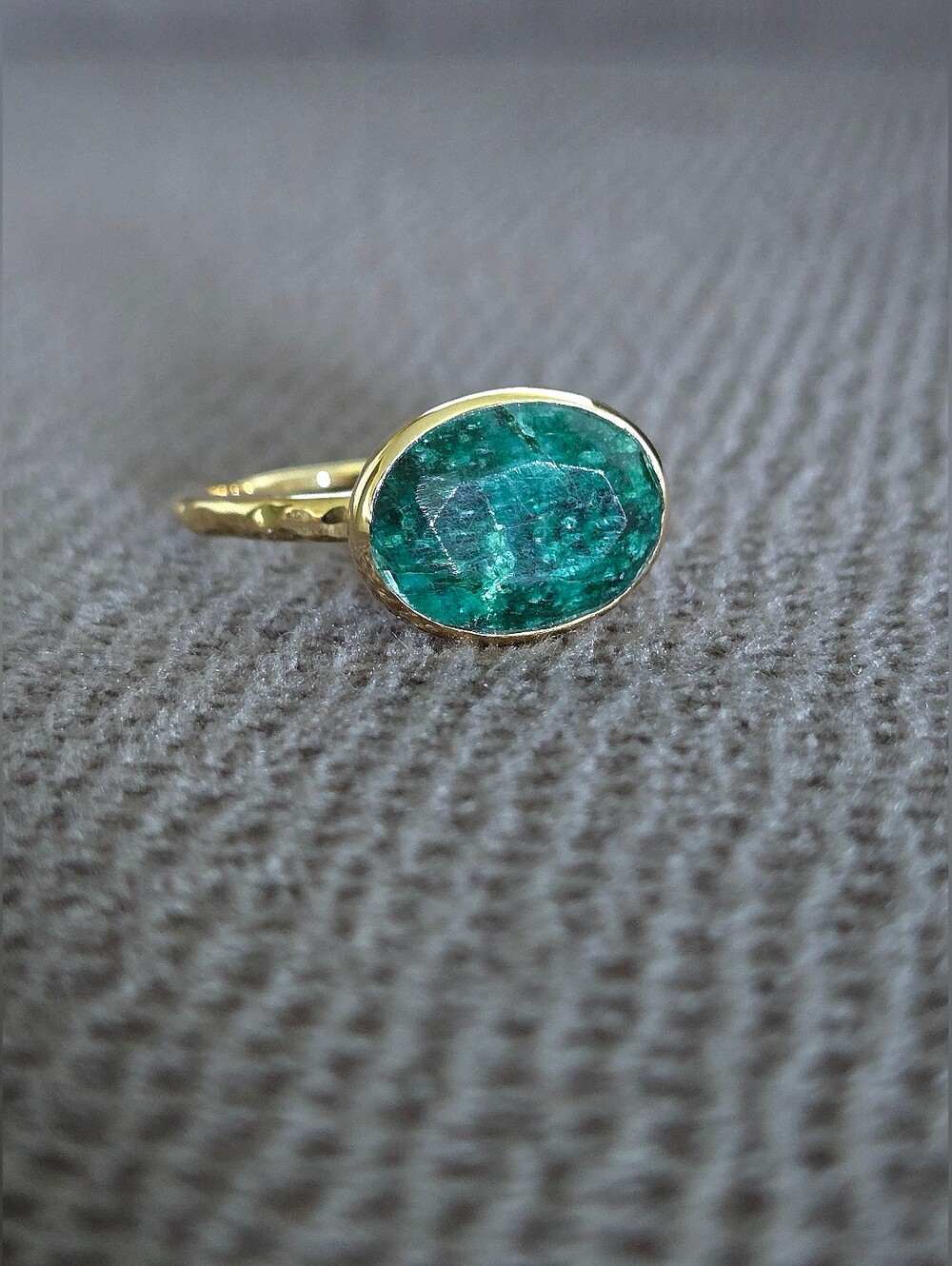 Shivam Dark Green💚 Beryl Ring💍 - NWT